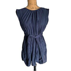🍒 2/$20 🍒 Navy Blue Rope Picnic French sz 40 (sz 8) Blouse with Tie